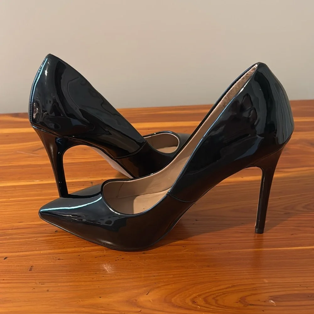 Mix No. 6 Black Heels - Picture 4 of 7
